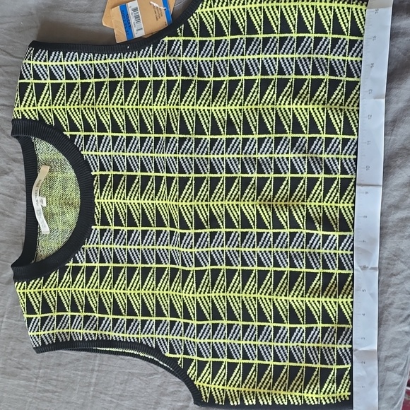 NWT Rachel Roy Black and Yellow Patterned Sleeveless Top XL - Picture 5 of 8